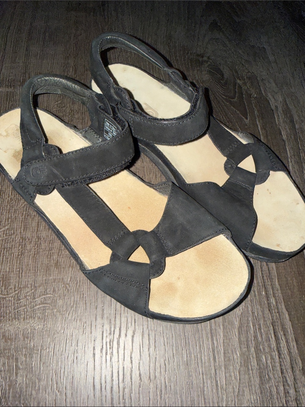 Teva Women's Black Open-Toe Hook and Loop Sandal sz 10 vintage suede w/ shoe pad - Picture 6 of 6